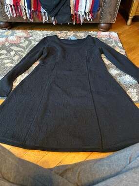 Simply Vera dress size large
